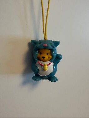 Peek-A-Pooh Charm - Cat (Series 6)
